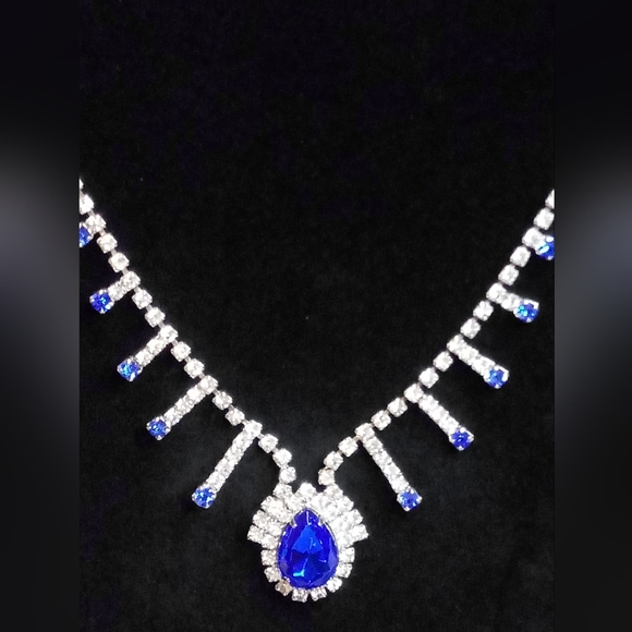 A Royal Blue and Crystal Necklace silver hardware, pre-owned - Picture 10 of 16